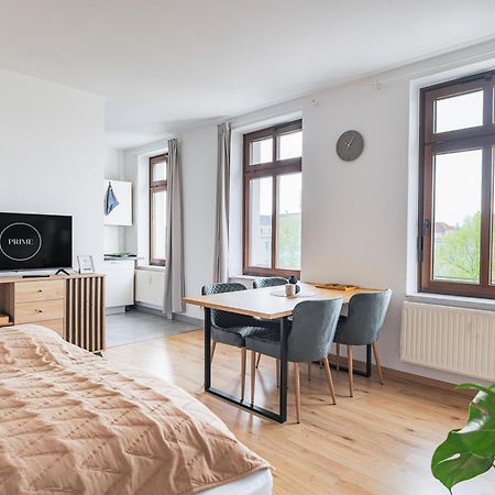 Prime - 2 Zimmer Wohnung Direkt Am Fluss Leipzig Buitenkant foto